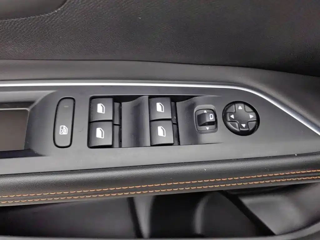 Peugeot 4008 — миниатюра 9