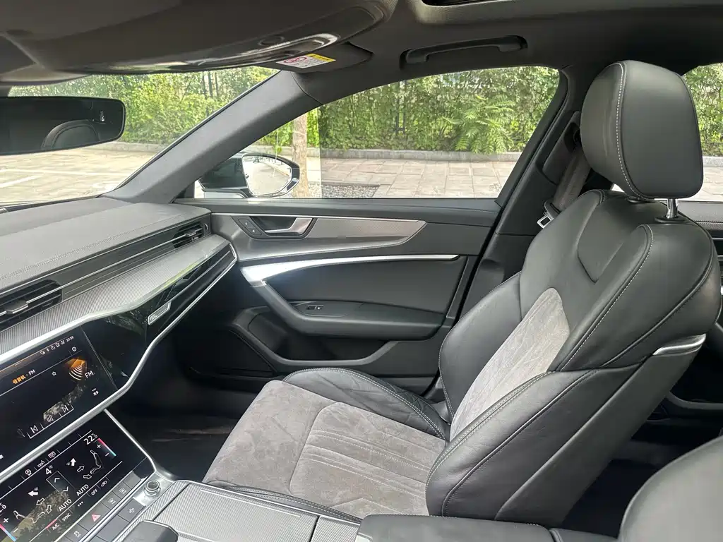 Audi A6L — миниатюра 10