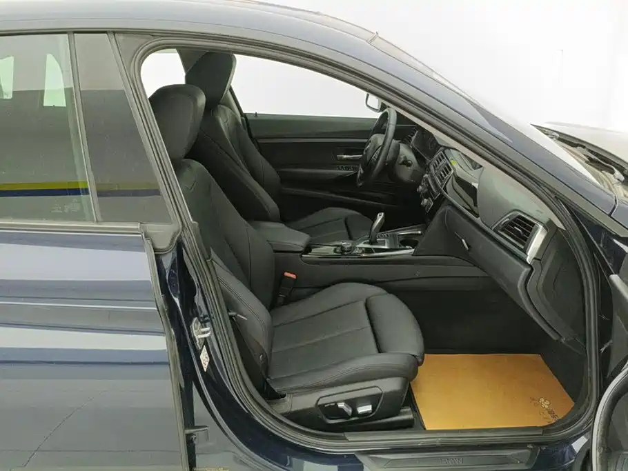 BMW 3 Series GT — миниатюра 8