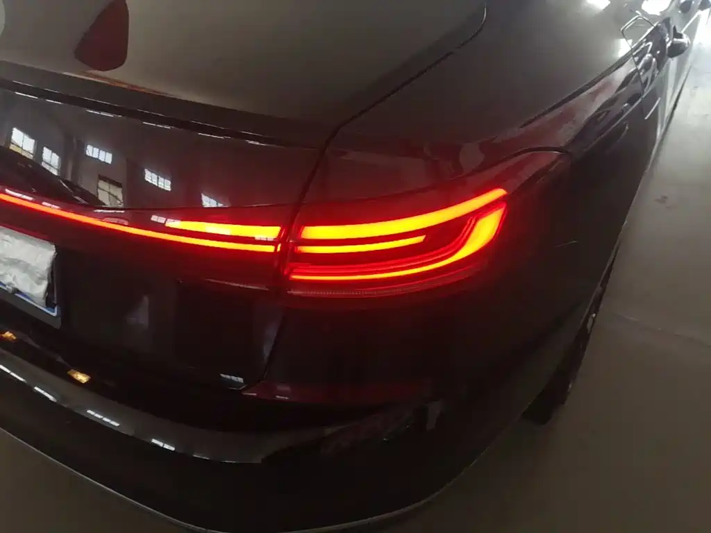 Volkswagen Passat — миниатюра 8