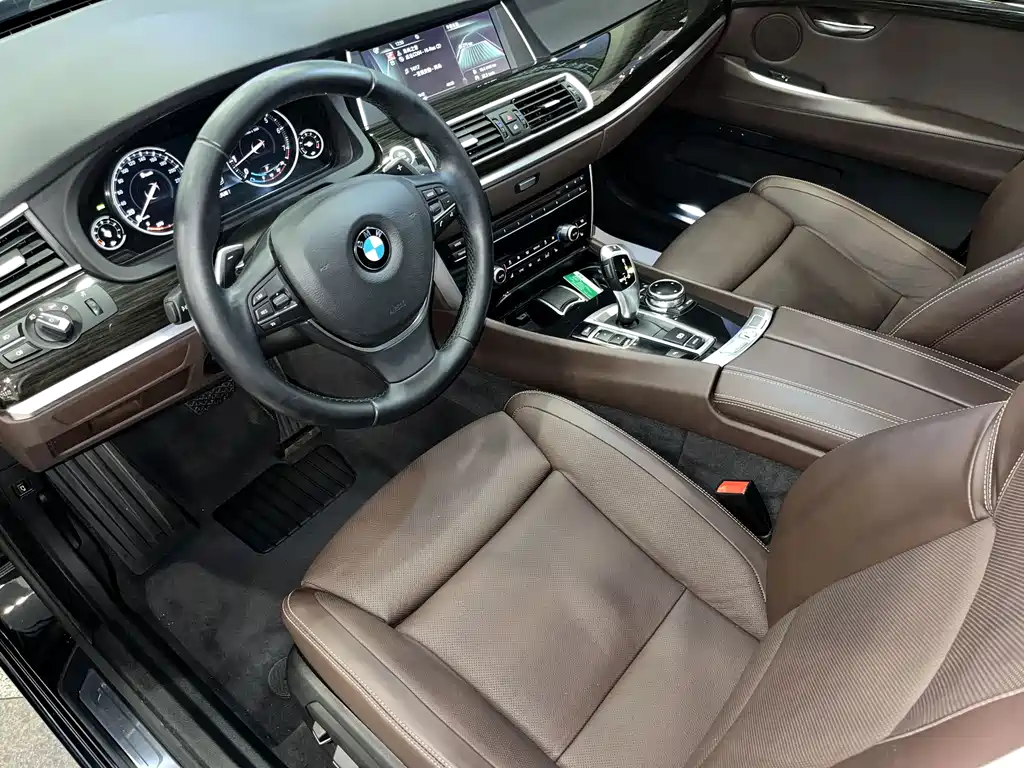 BMW 5 Series GT — миниатюра 6