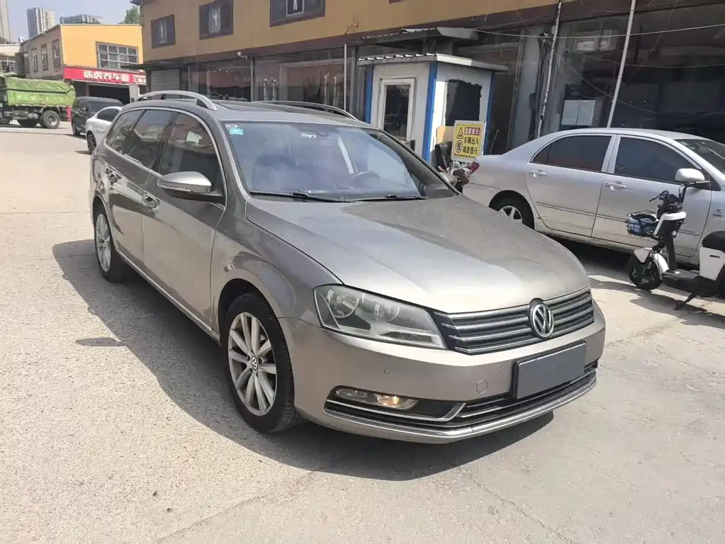 Volkswagen Magotan (Import) 2014
