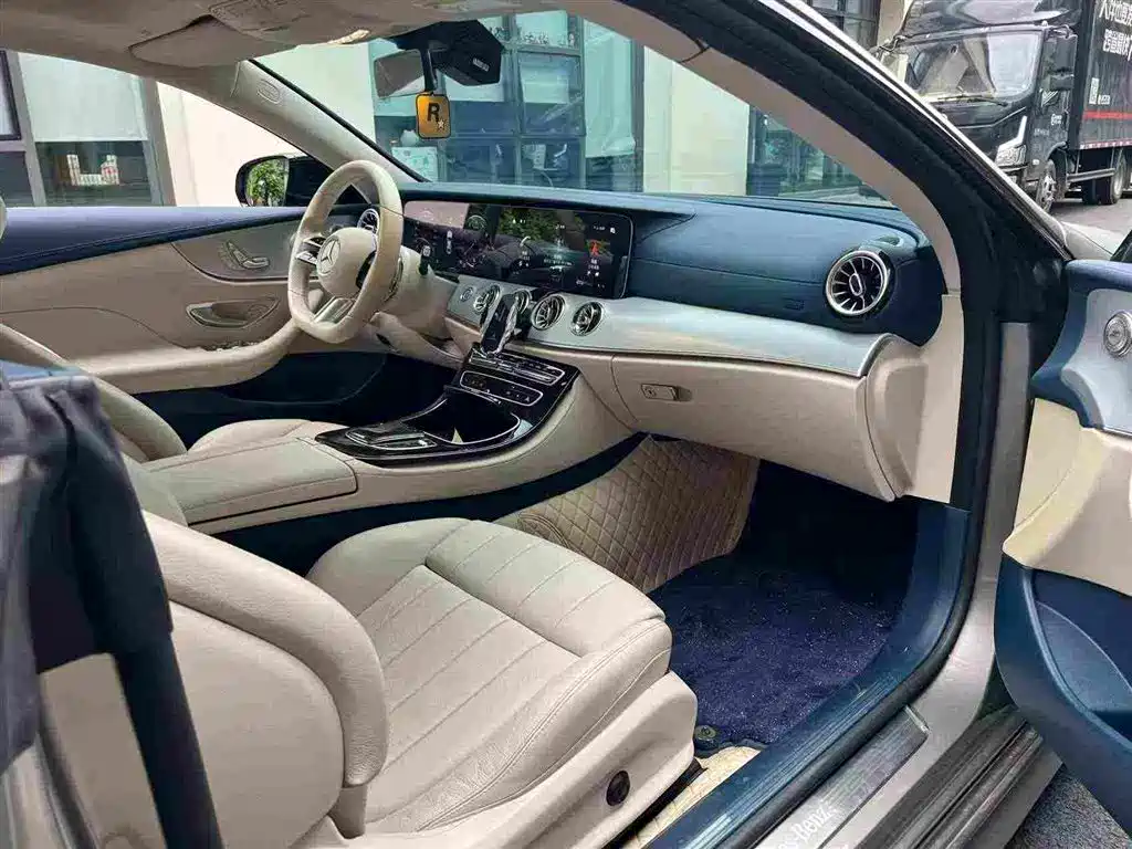 Mercedes-Benz E-Class (Import) — миниатюра 4