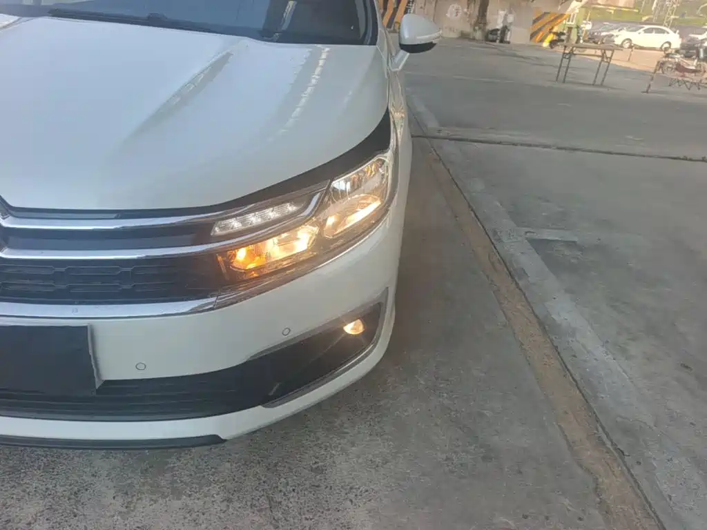 Citroen C4L — миниатюра 24