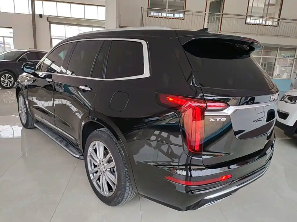 Cadillac XT6 — миниатюра 5