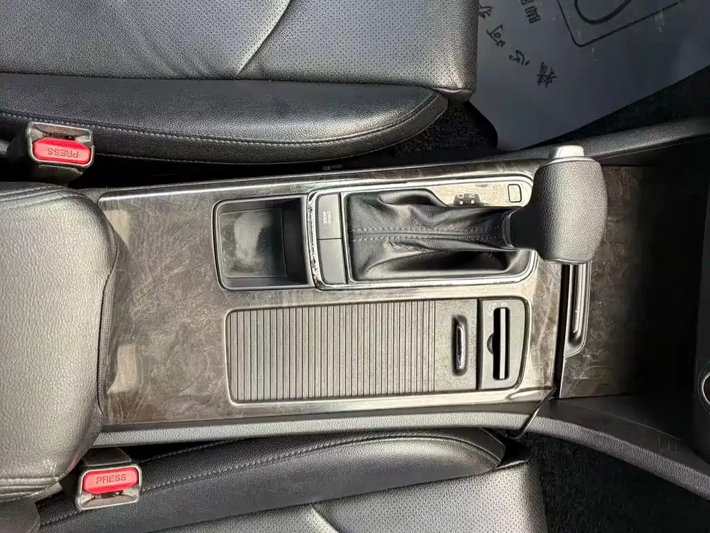 Kia K5 — миниатюра 13