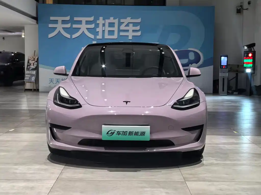 Tesla Model 3 — миниатюра 2