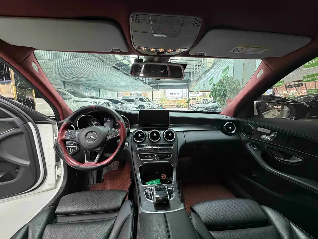 Mercedes-Benz C-Class — миниатюра 6