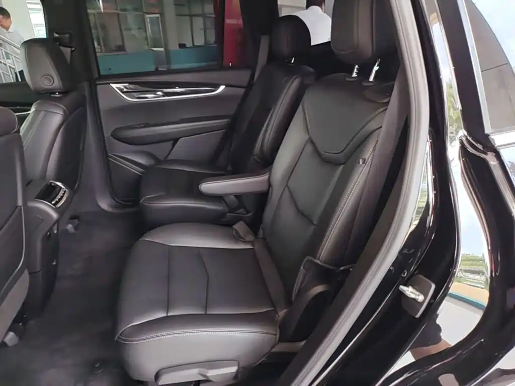 Cadillac XT6 — миниатюра 17