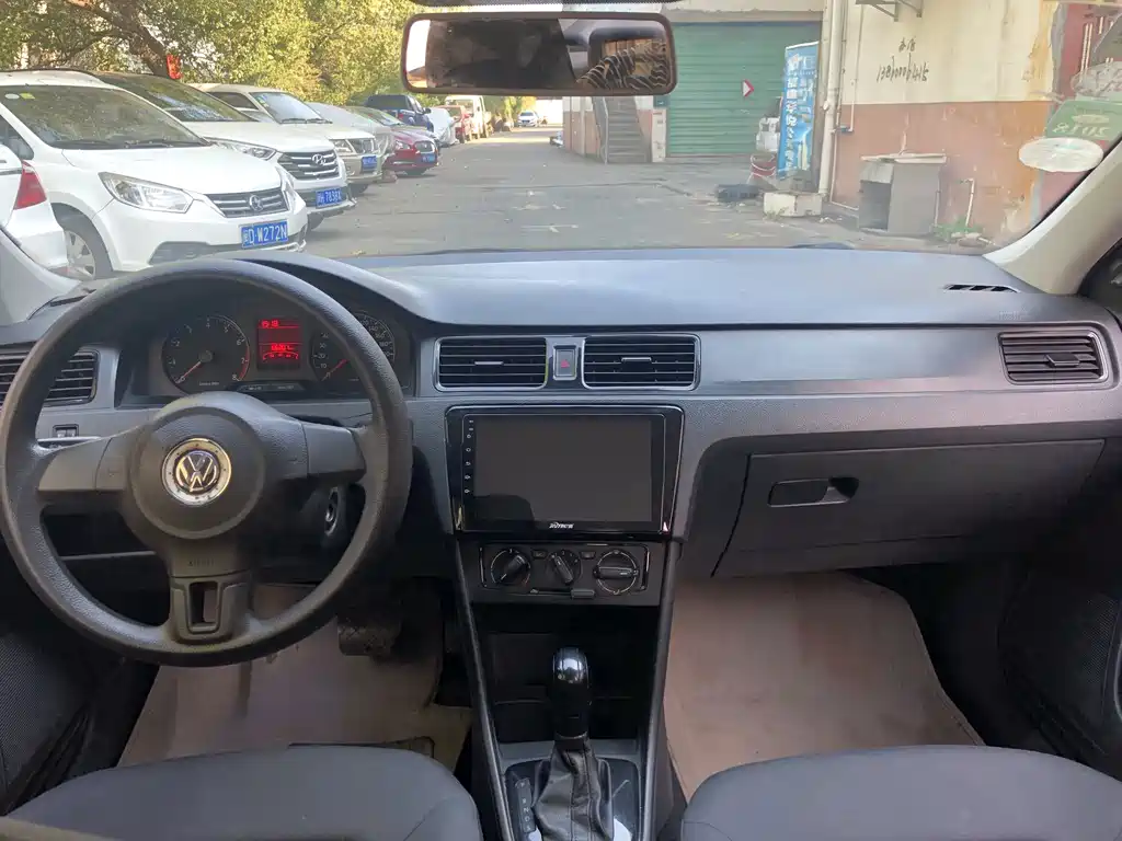 Volkswagen Santana — миниатюра 6