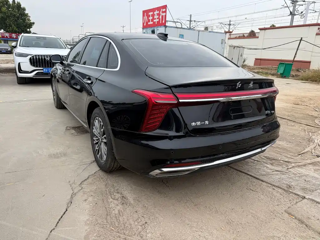 Hongqi Hongqi H5 — миниатюра 7