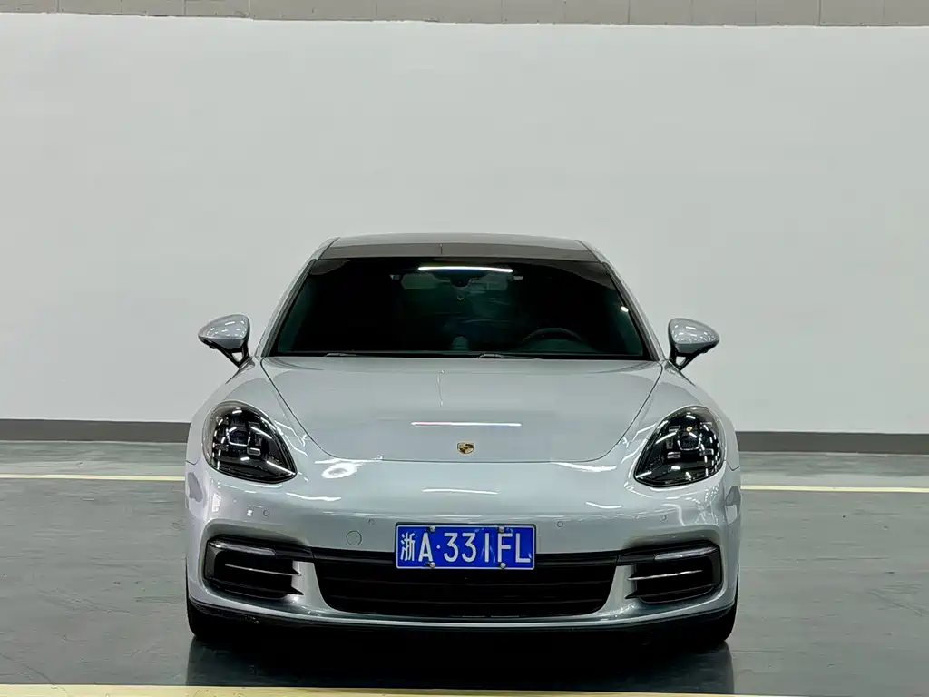 Porsche Panamera — миниатюра 2