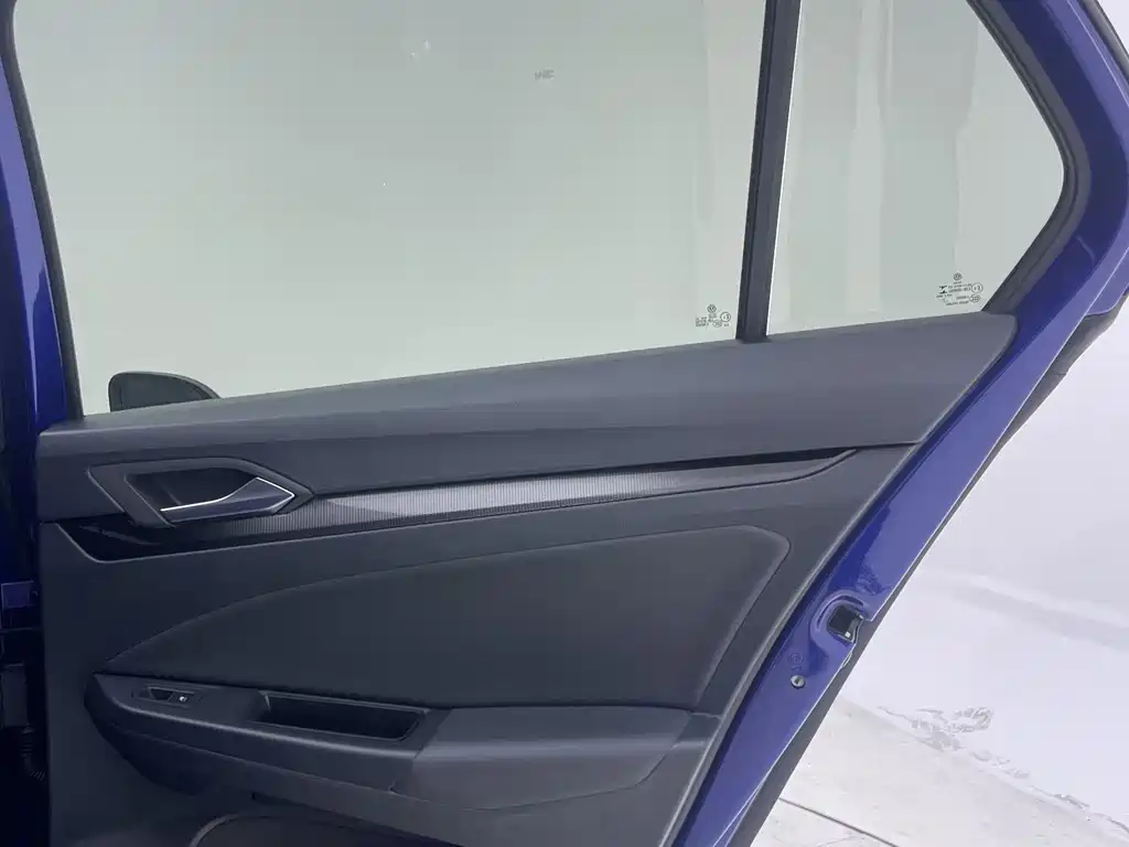 Volkswagen Golf — миниатюра 22