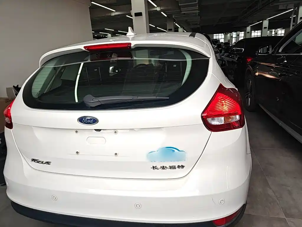 Ford Focus — миниатюра 6