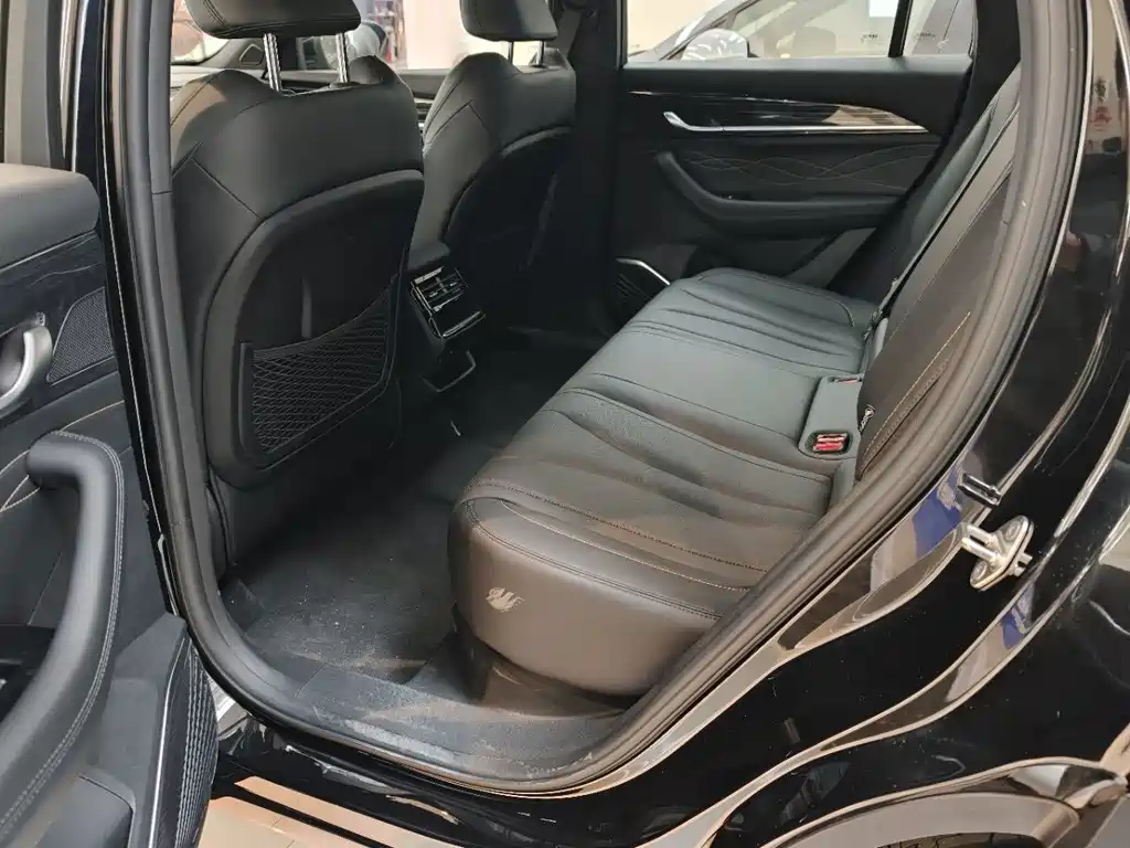 Geely Xingyue L — миниатюра 4