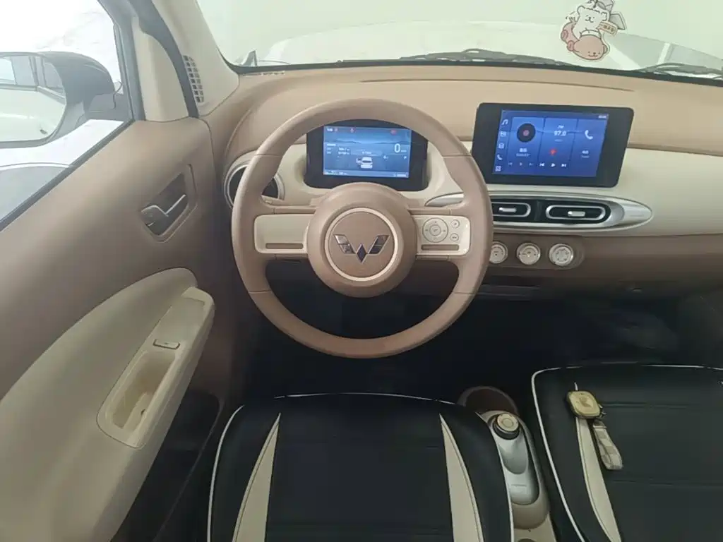 Wuling MINIEV — миниатюра 11