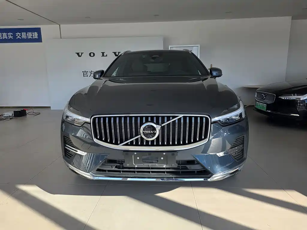 VOLVO XC60 PLUG IN HYBRID