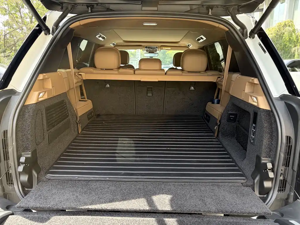 Land Rover Range Rover — миниатюра 21