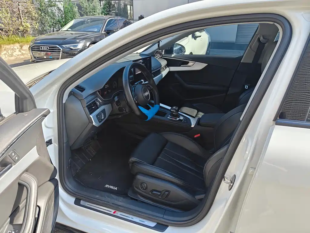 Audi A4L — миниатюра 7