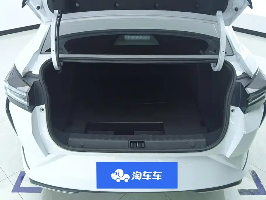 Aeolus Yixuan — миниатюра 4