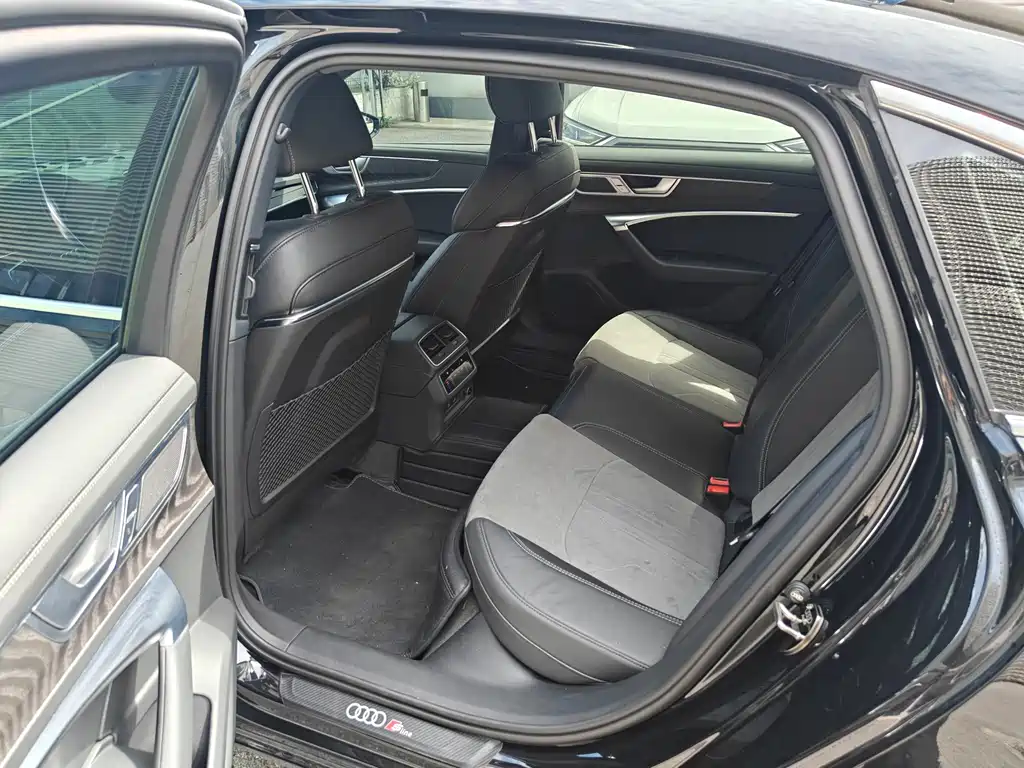 Audi A6L — миниатюра 8