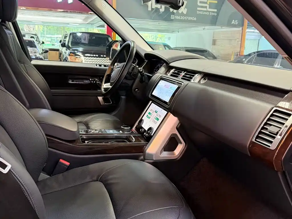 Land Rover Range Rover — миниатюра 5