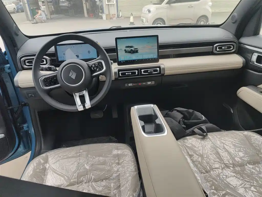 Baojun YepPlus Plus 2024 4 мест