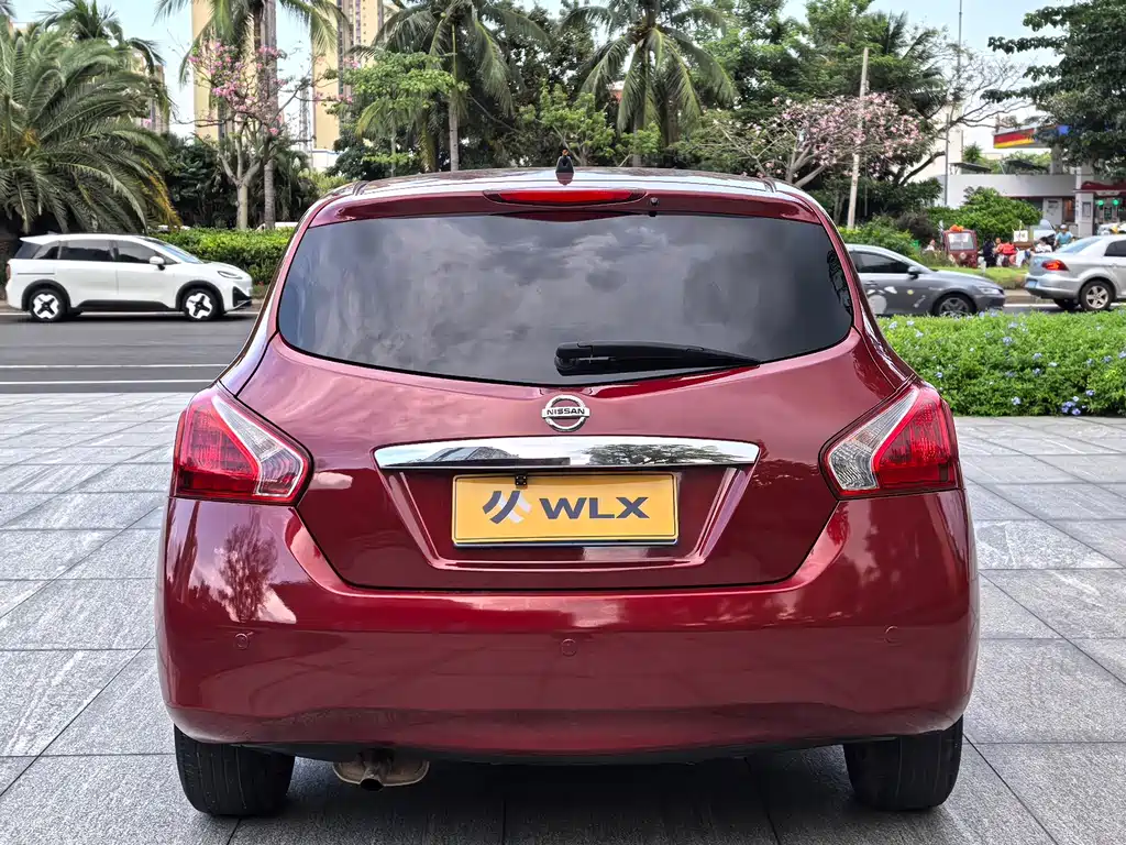 Nissan Tiida — миниатюра 8