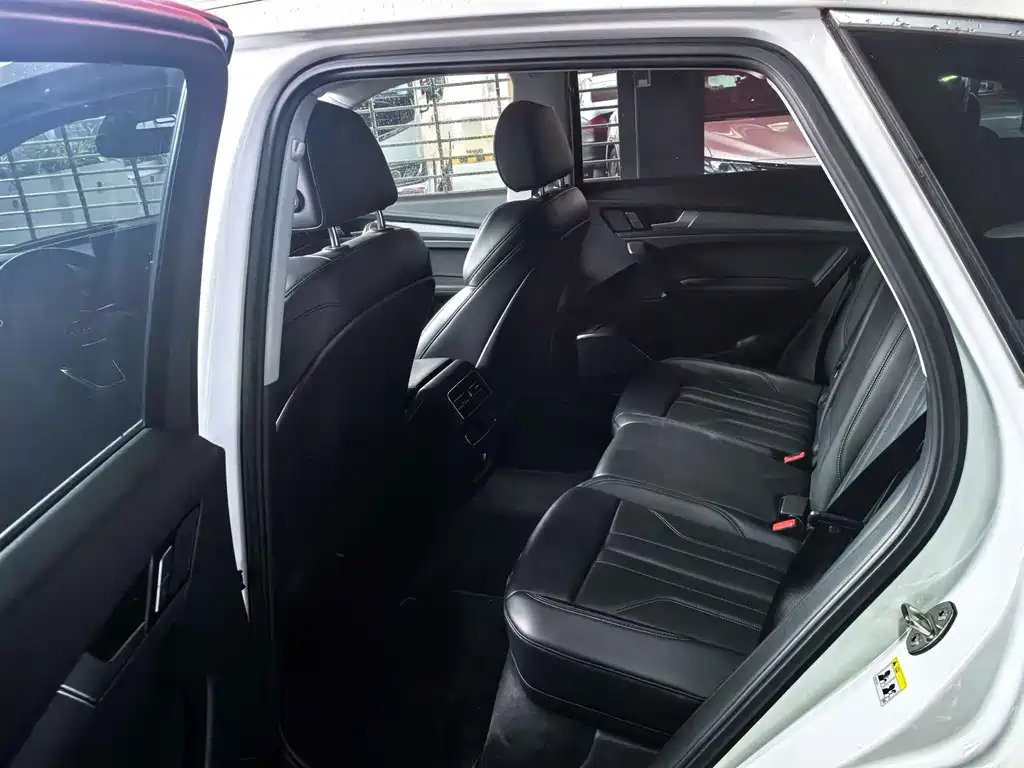 Audi Q5L — миниатюра 6