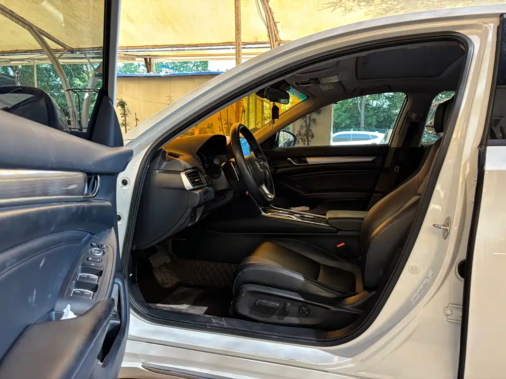 Honda Accord — миниатюра 4