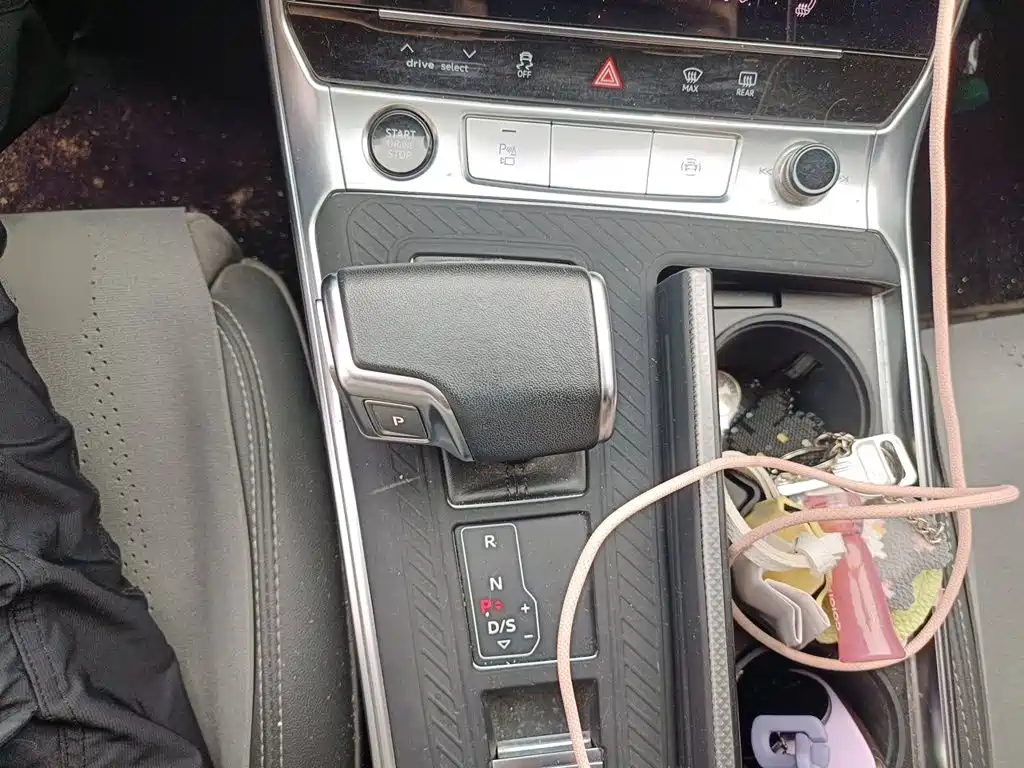 Audi A6L — миниатюра 7