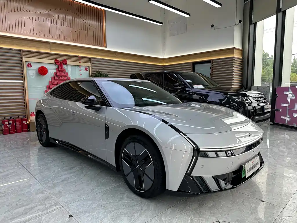 XPeng P7 — миниатюра 3