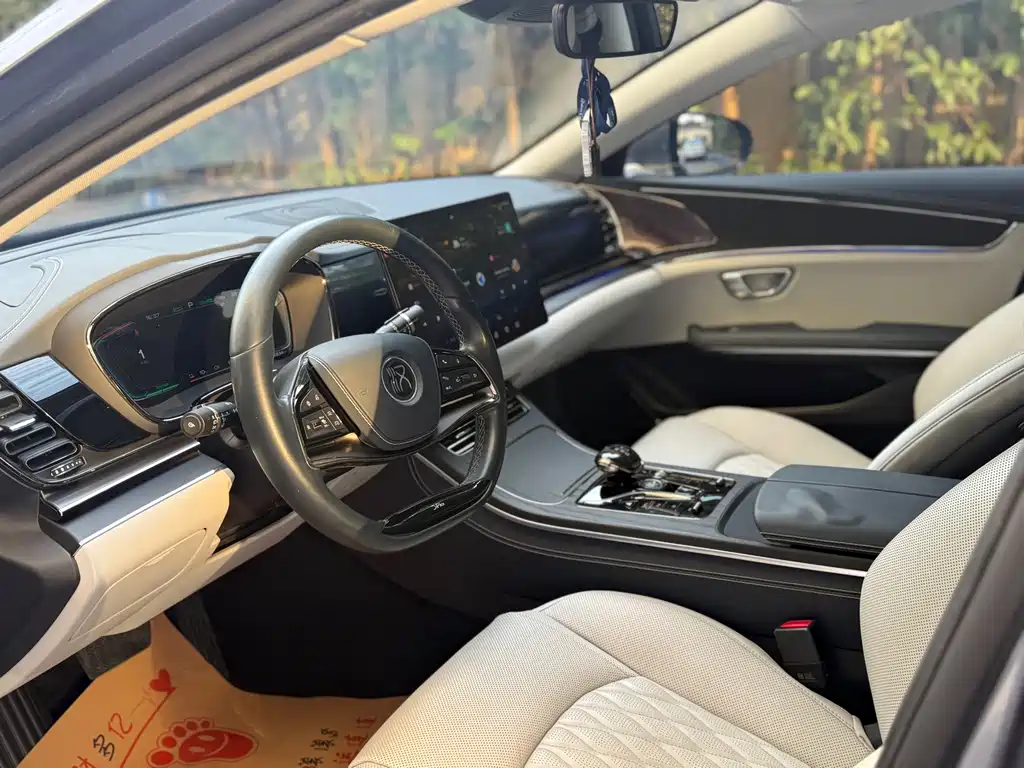 BYD Han — миниатюра 4