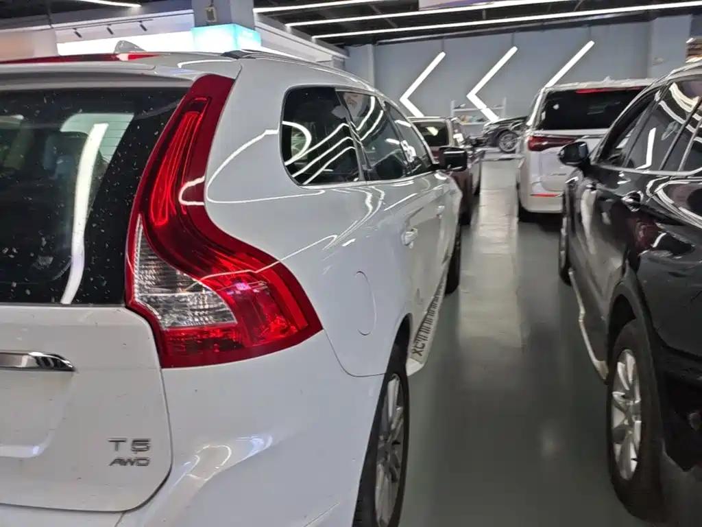 Volvo XC60 — миниатюра 8