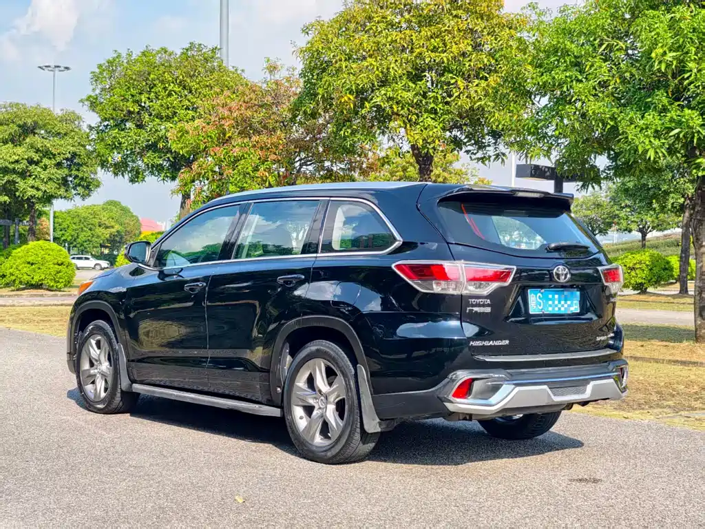 Toyota Highlander — миниатюра 9