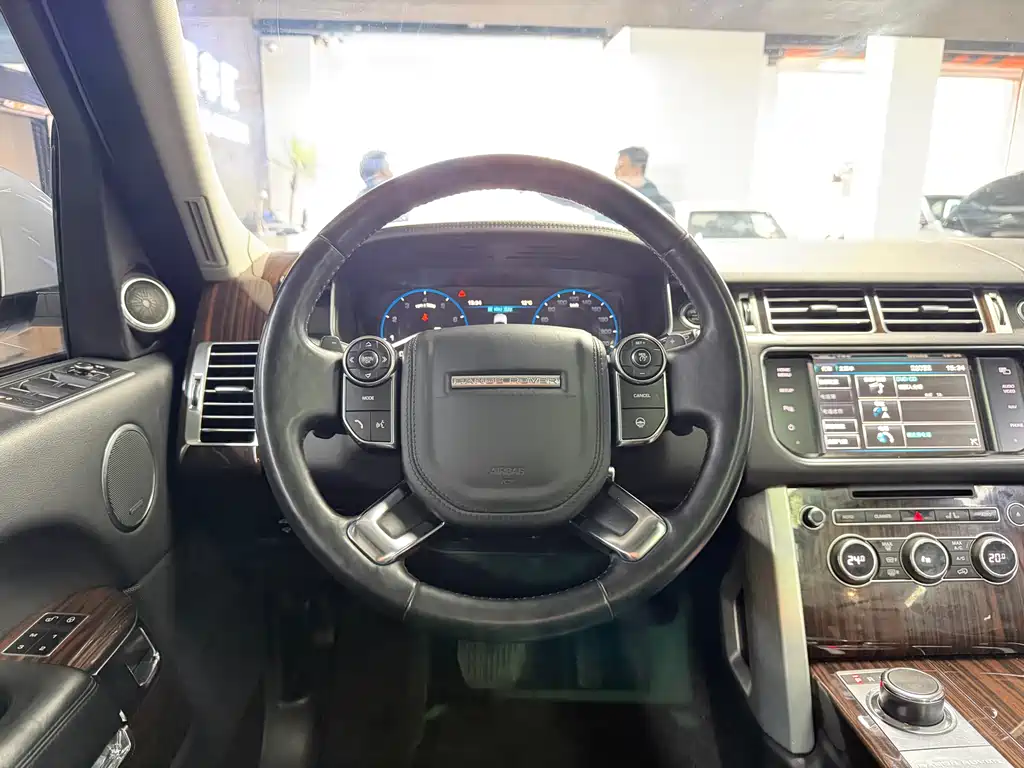 Land Rover Range Rover 2013 NA 5.0 V8 Vogue