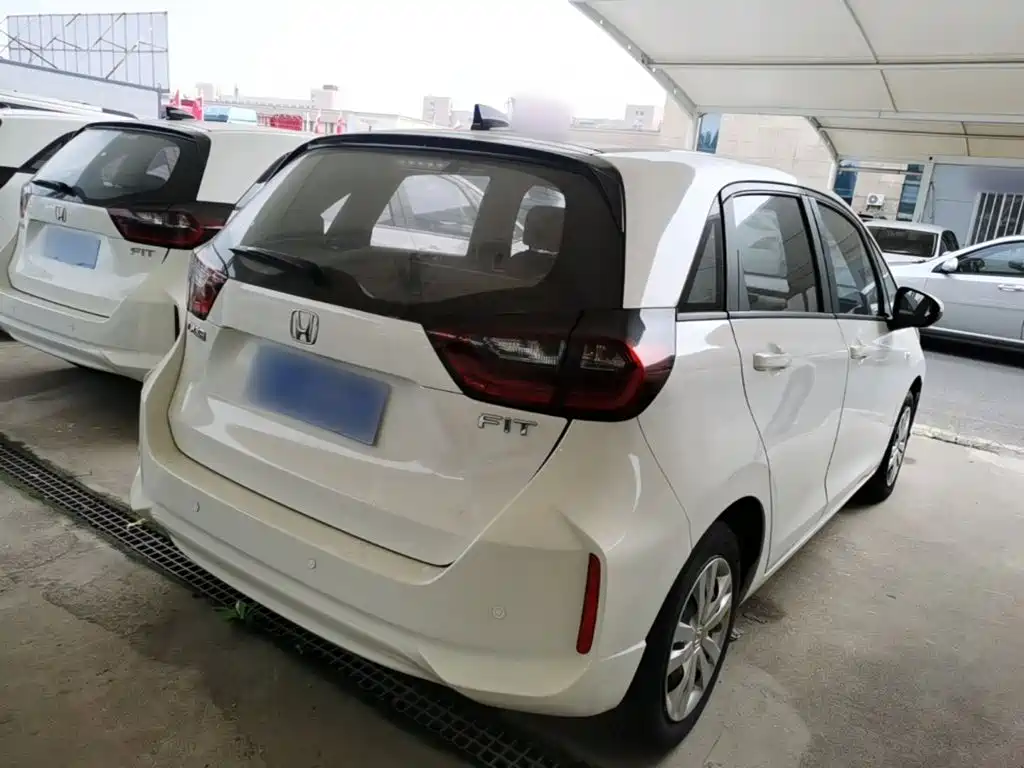 Honda Fit — миниатюра 7