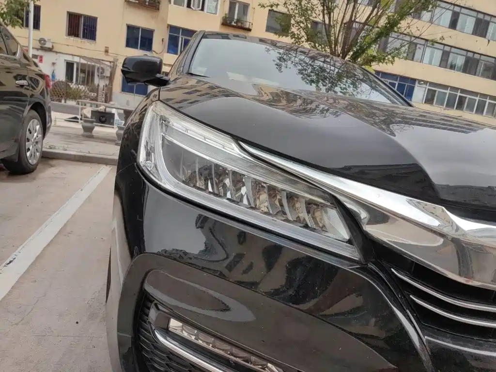 Honda Accord — миниатюра 7