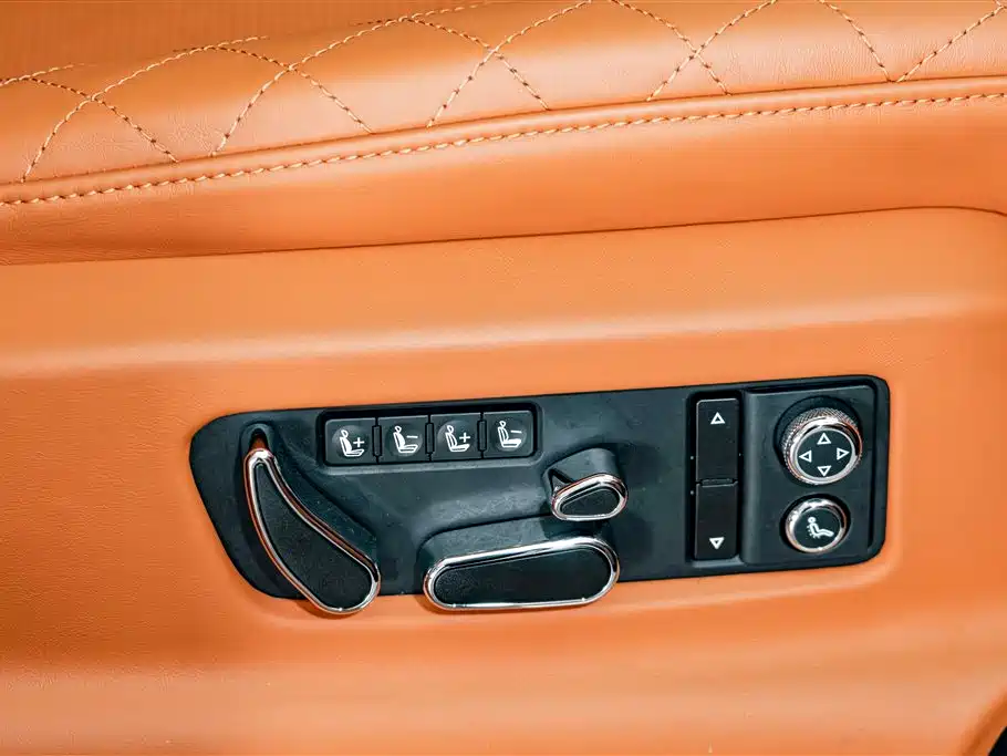Bentley Bentayga — миниатюра 21