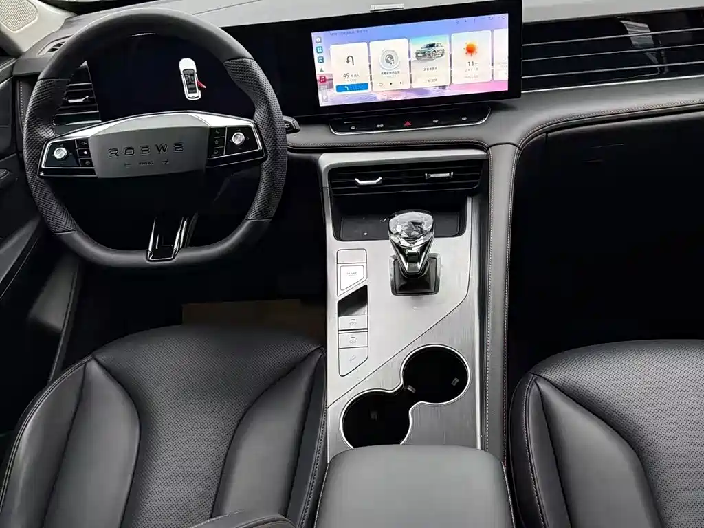 Roewe RX5 New Energy — миниатюра 4