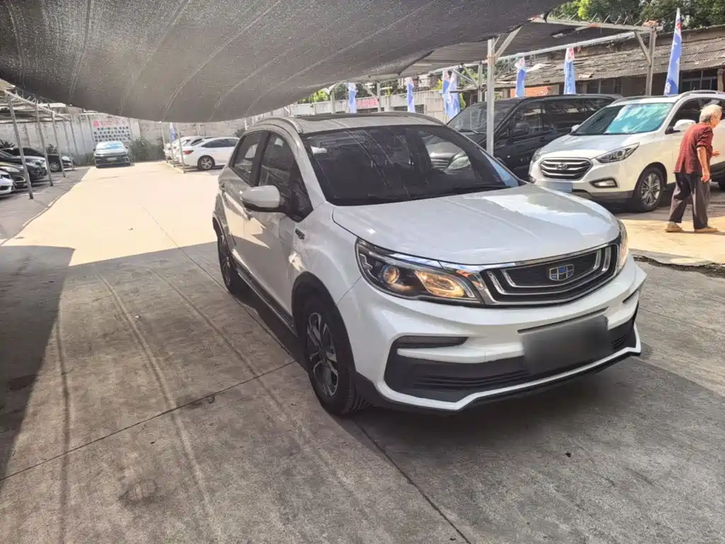 Geely Vision X3 — миниатюра 4