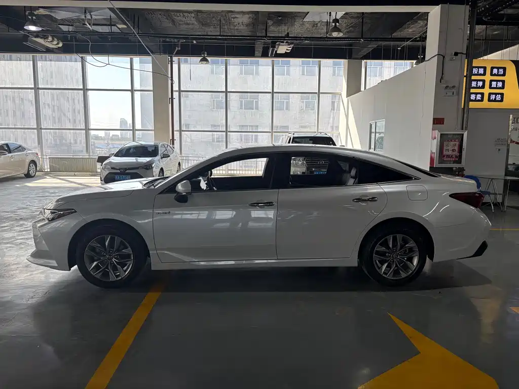 Toyota Avalon — миниатюра 13