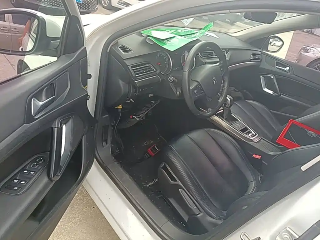 Peugeot 408 — миниатюра 16