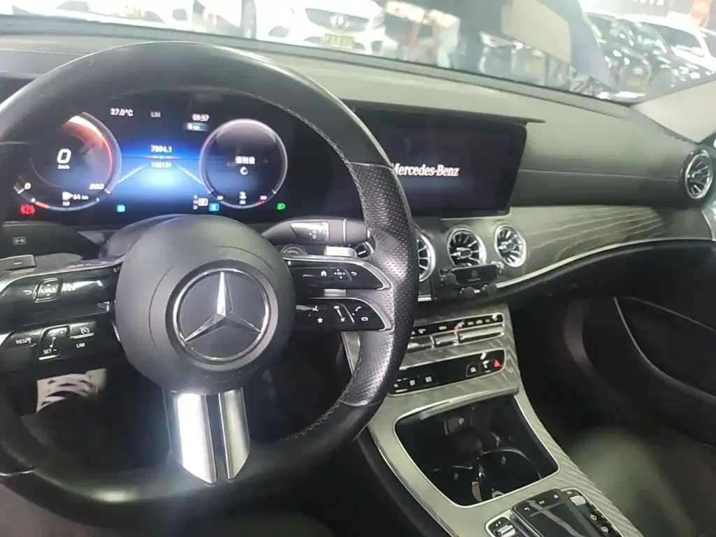 Mercedes-Benz E-Class — миниатюра 10
