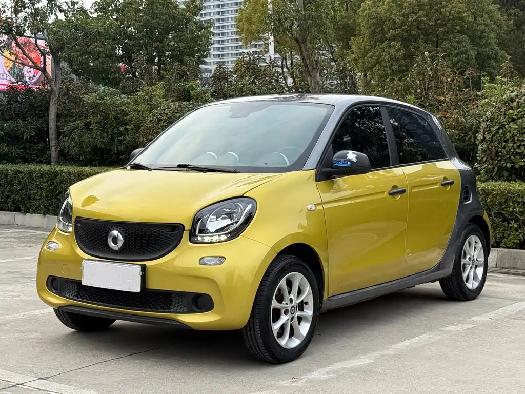 SMART FORFOUR