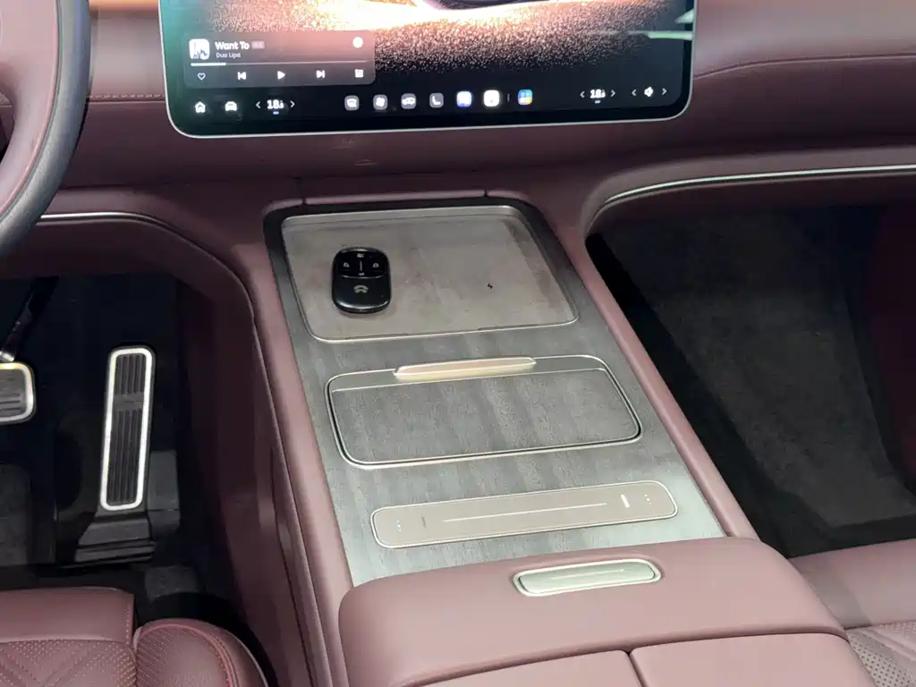 NIO ES8 — миниатюра 15