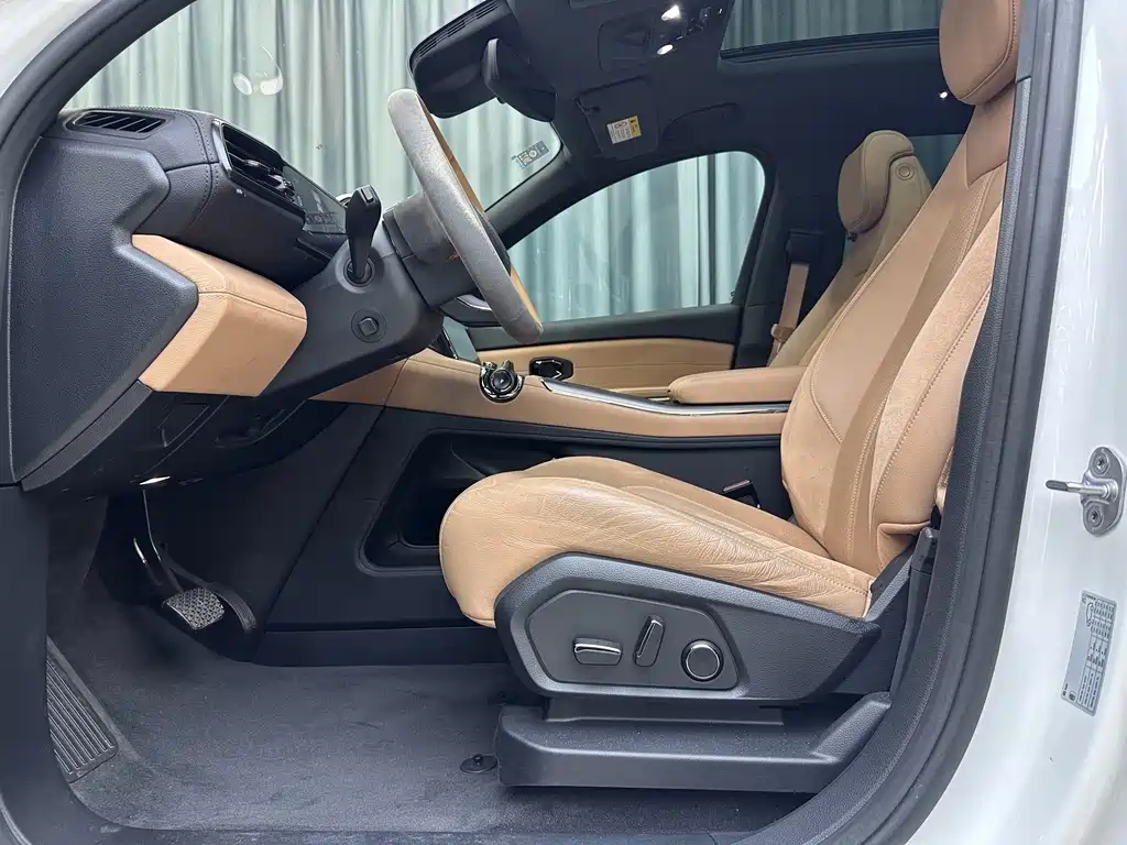 NIO ES6 — миниатюра 4