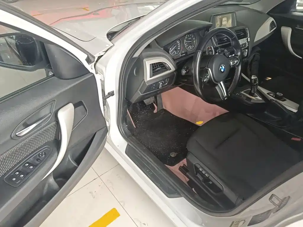 BMW 1 Series (Import) — миниатюра 16