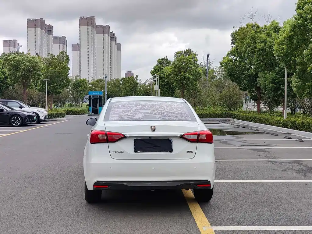 Roewe 360 — миниатюра 6