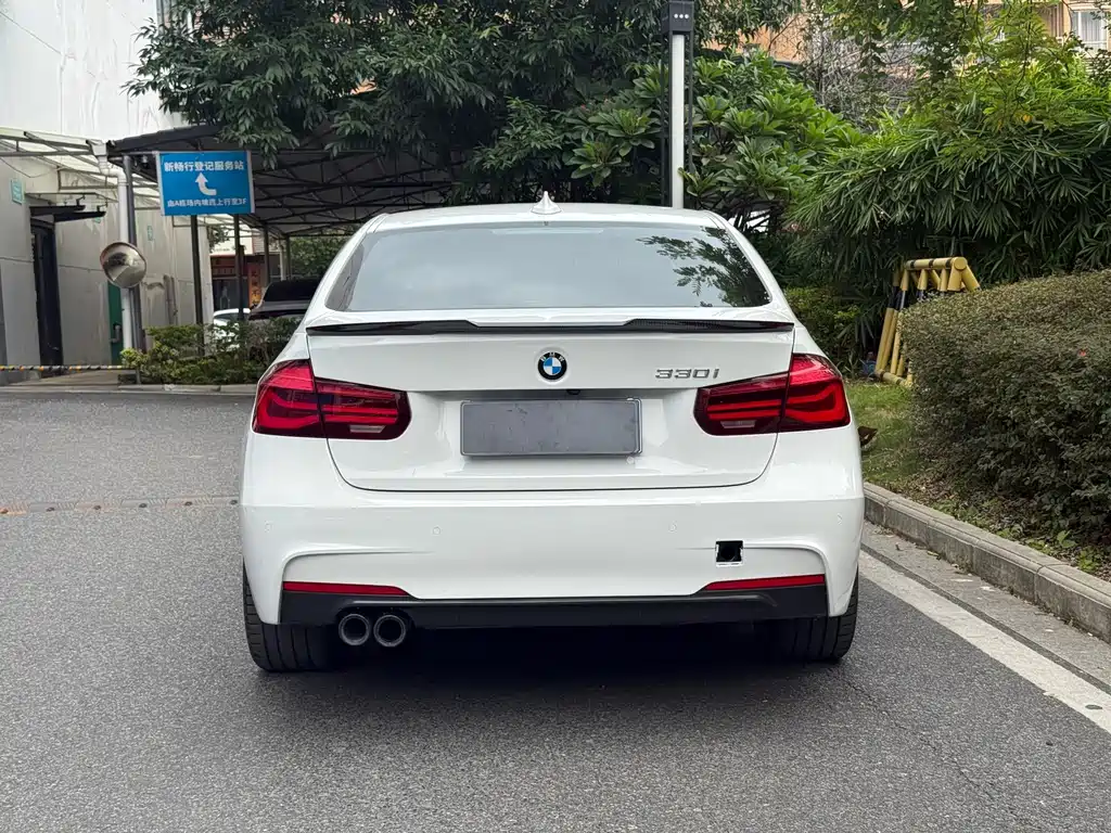 BMW 3 Series — миниатюра 6